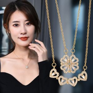 Fashion Four Leaf Clover Pendant Clavicle Necklace - Gold