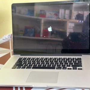 macbook pro Rams 16 GB