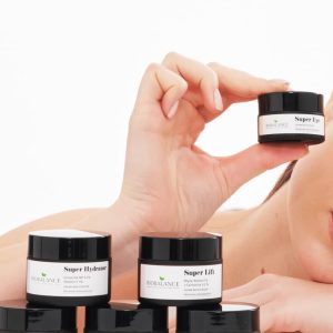 Cream & Serum isla socda oo loogu tala galay dadka wajiga qalalan