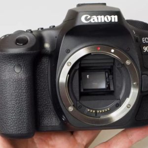 Camera Canon 90D aad u tayo sarayso waana 4k video recording